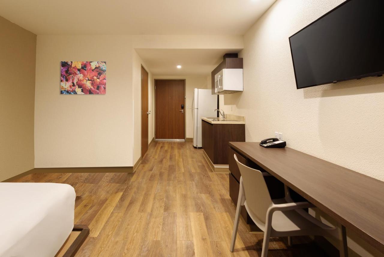 Extended Suites Saltillo Galerias Exteriér fotografie